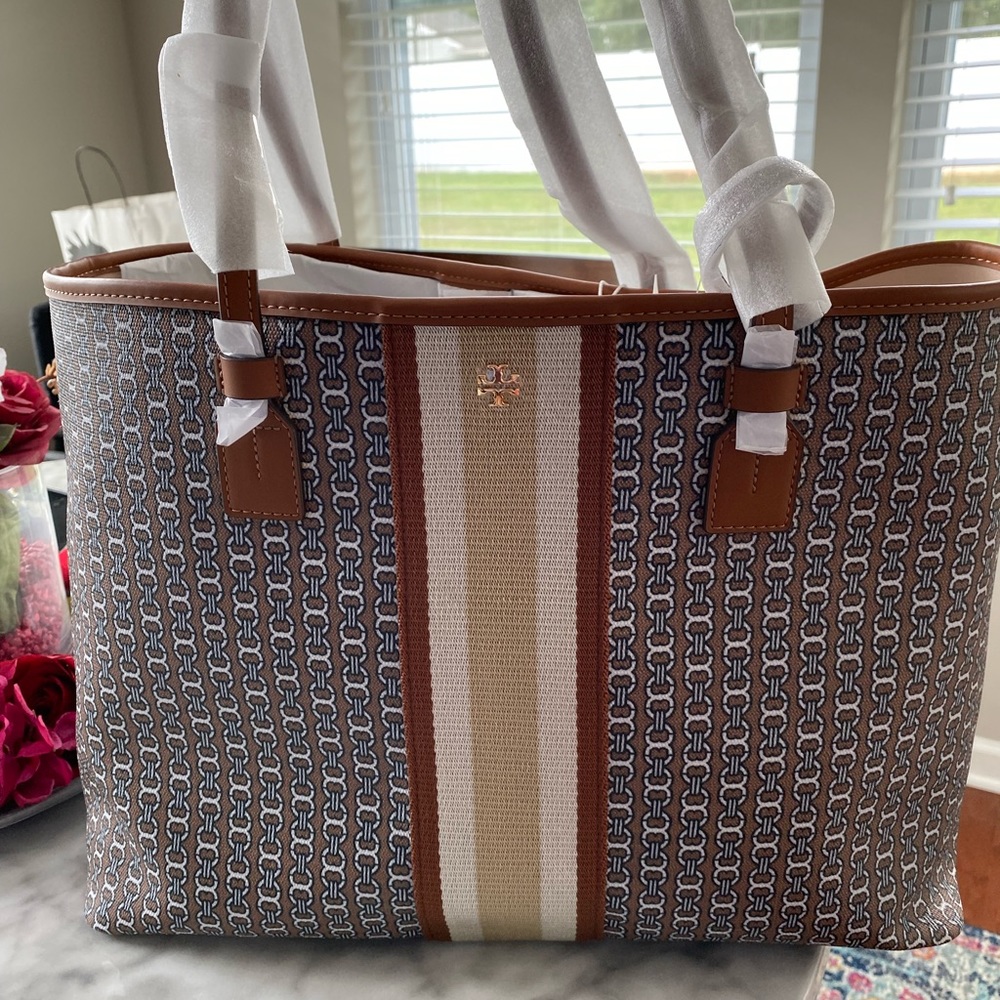 Large tote